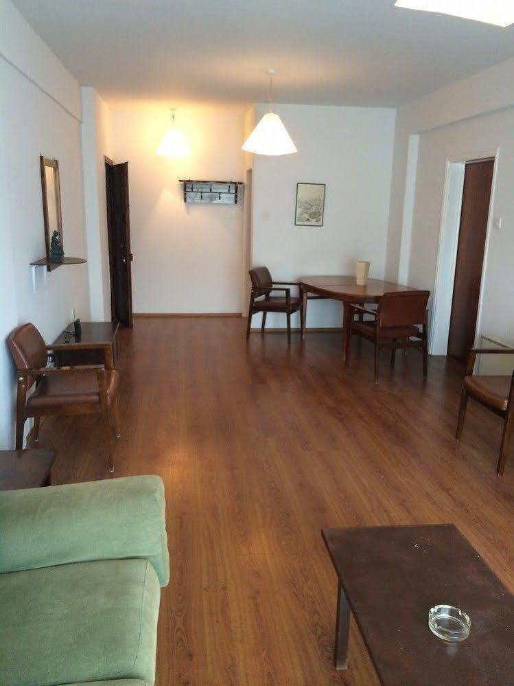 Francis Apartments Larnaca Luaran gambar